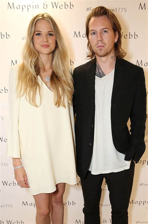 sasha blue pownall|Poldarks Actor, Gabriella Wilde Married Husband, Alan Pownall。